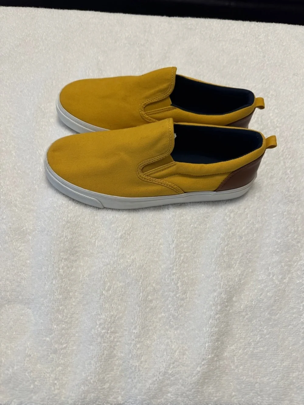 Old Navy Kids Canvas Slip-On Sneakers in Mustard Yellow size 6